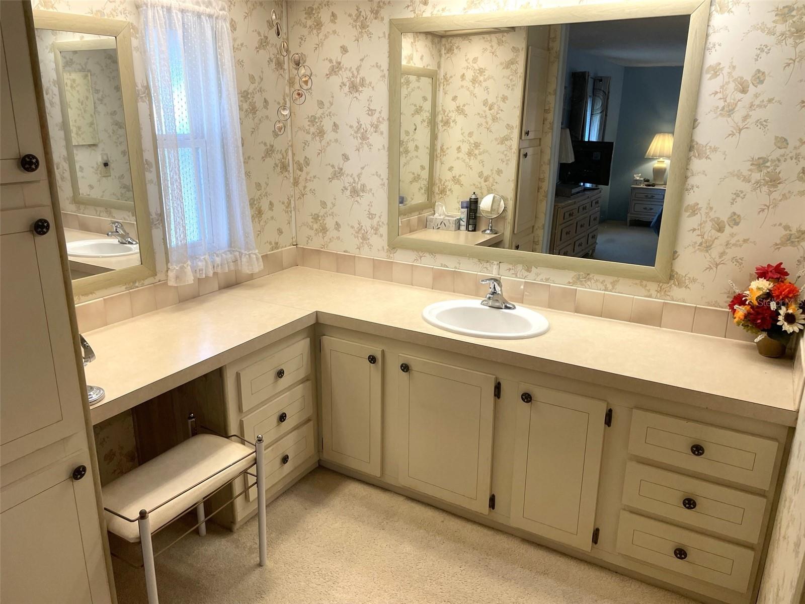 375 CATAMARAN CT, NORTH PORT, FL, 34287