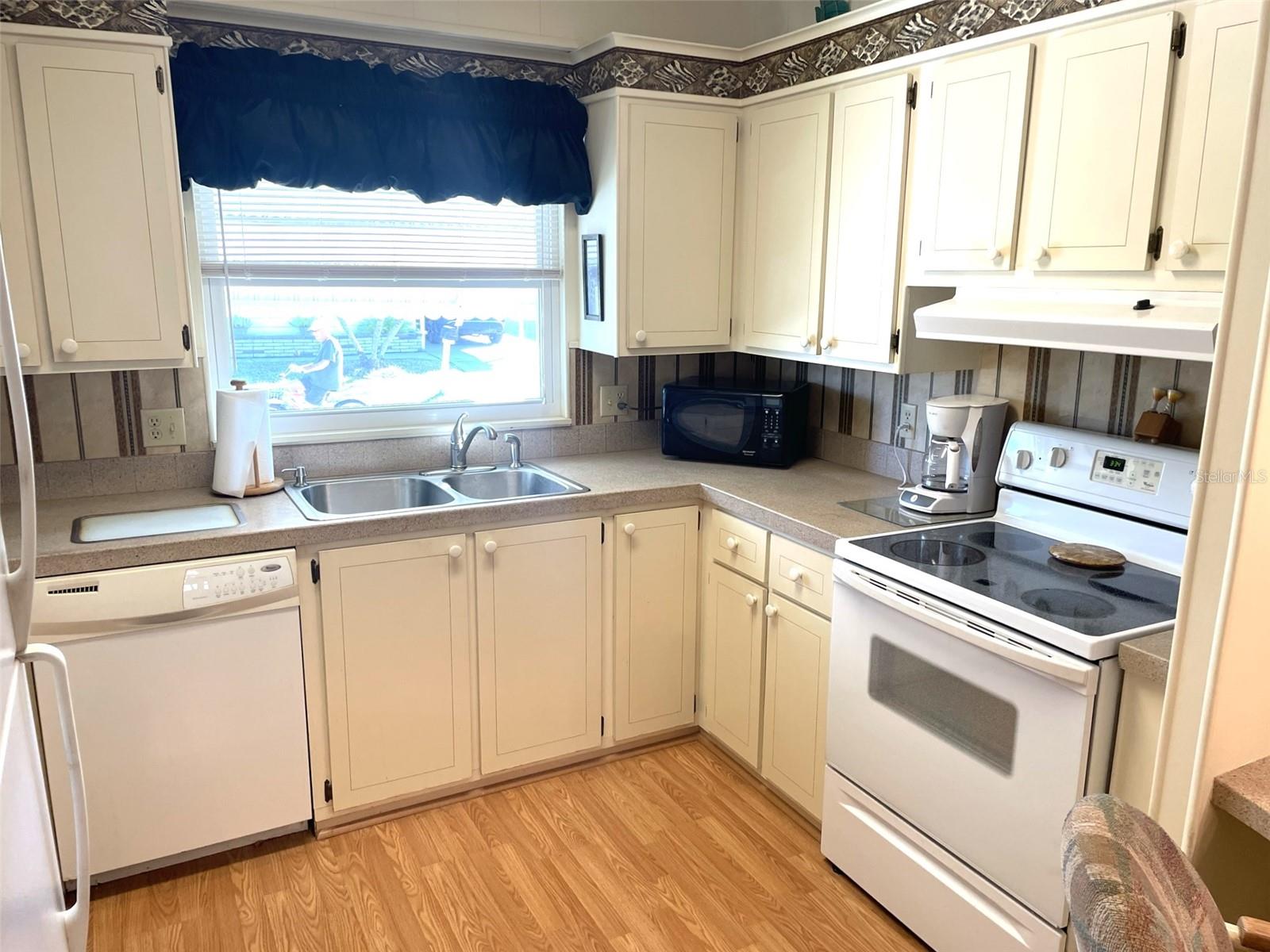 375 CATAMARAN CT, NORTH PORT, FL, 34287