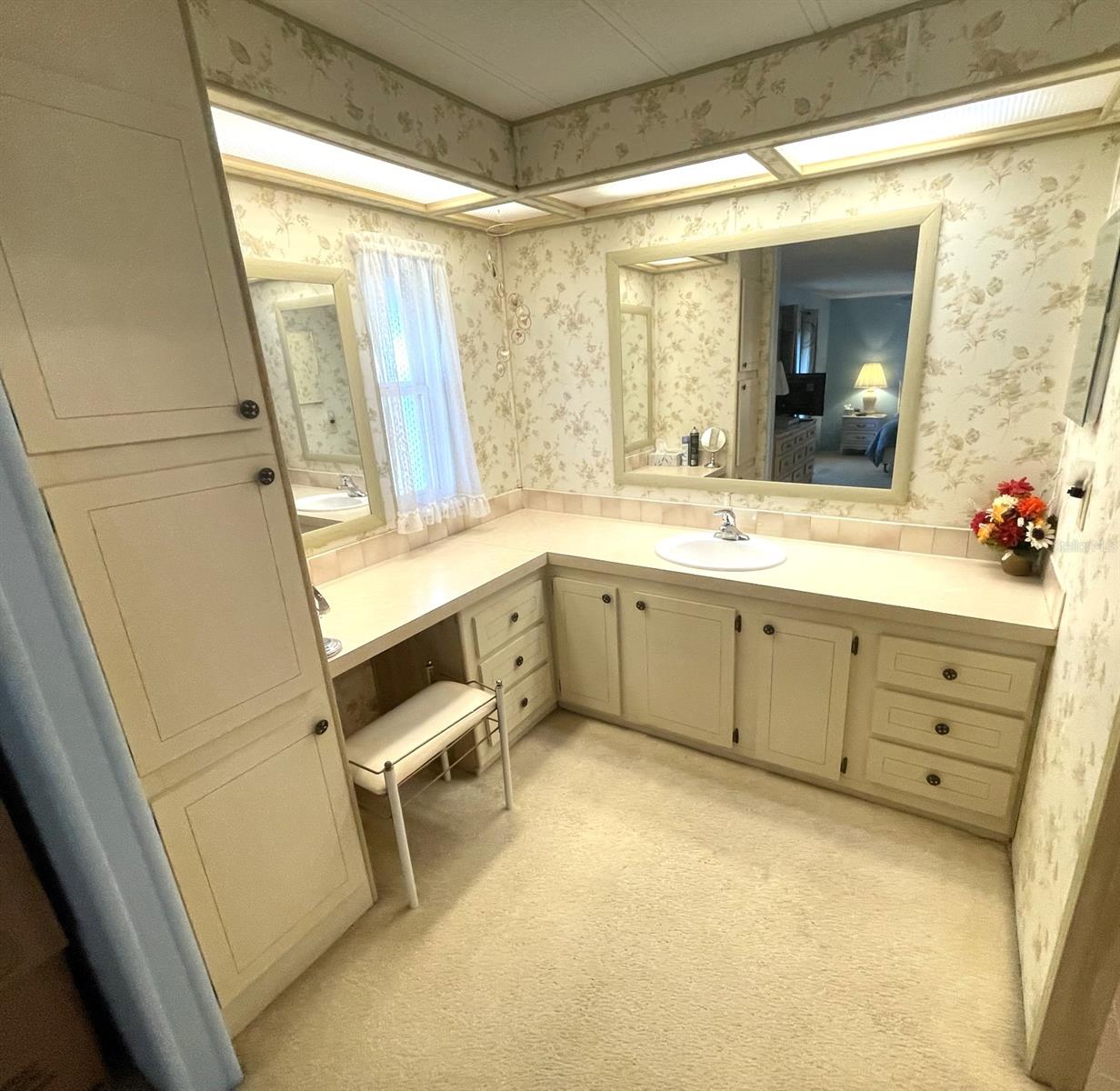 375 CATAMARAN CT, NORTH PORT, FL, 34287