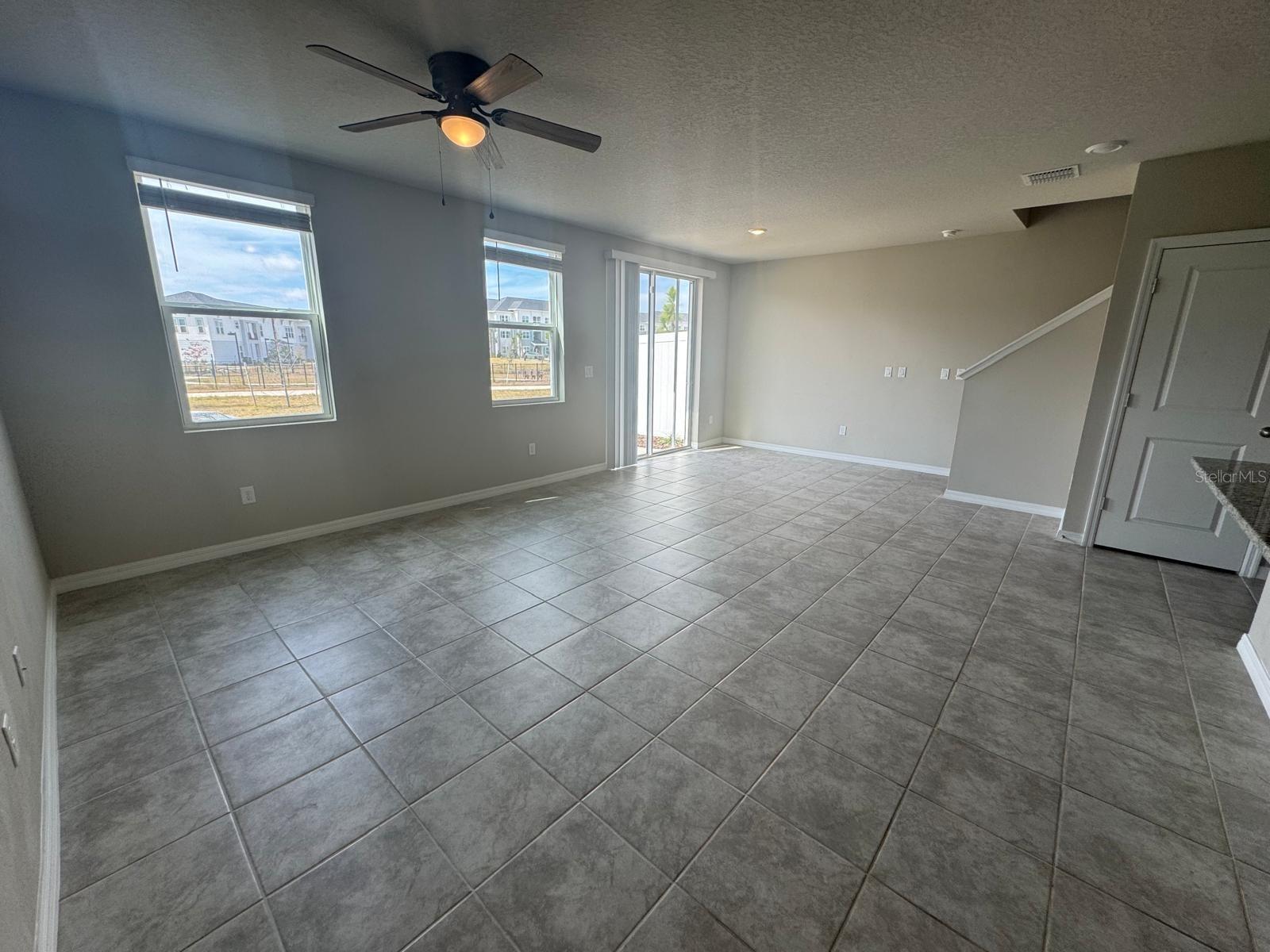 7727 MOMENTUM PKWY, WESLEY CHAPEL, FL, 33545