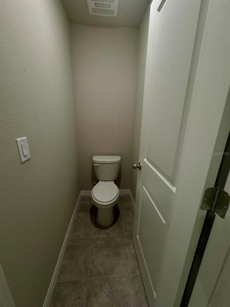 7727 MOMENTUM PKWY, WESLEY CHAPEL, FL, 33545