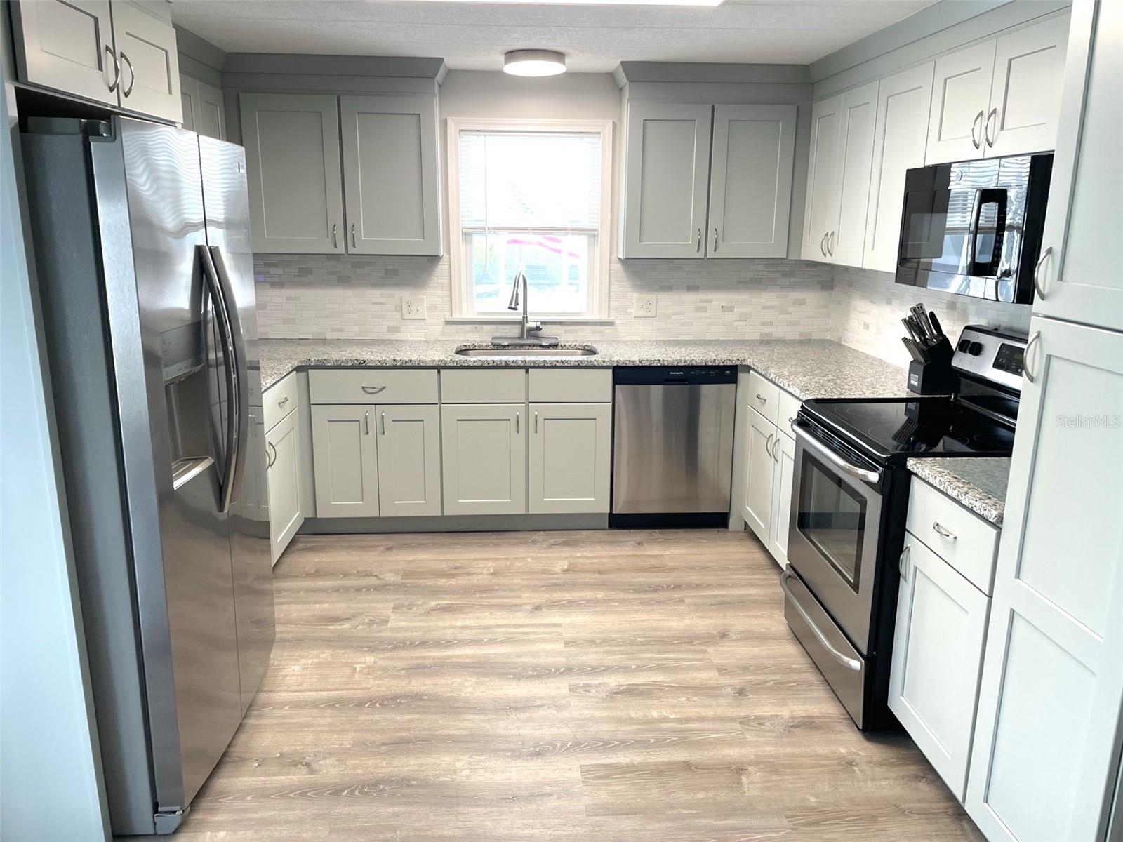 28 CASTAWAY CT, NORTH PORT, FL, 34287