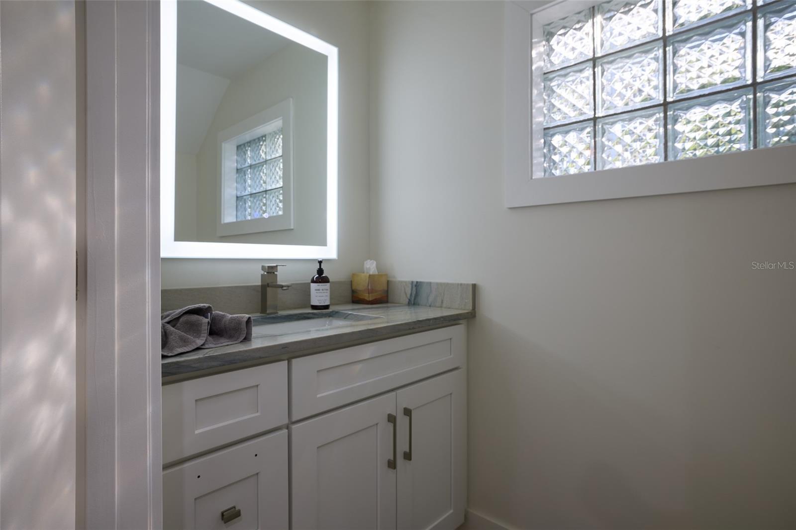 806 PALMER ST, ORLANDO, FL, 32801