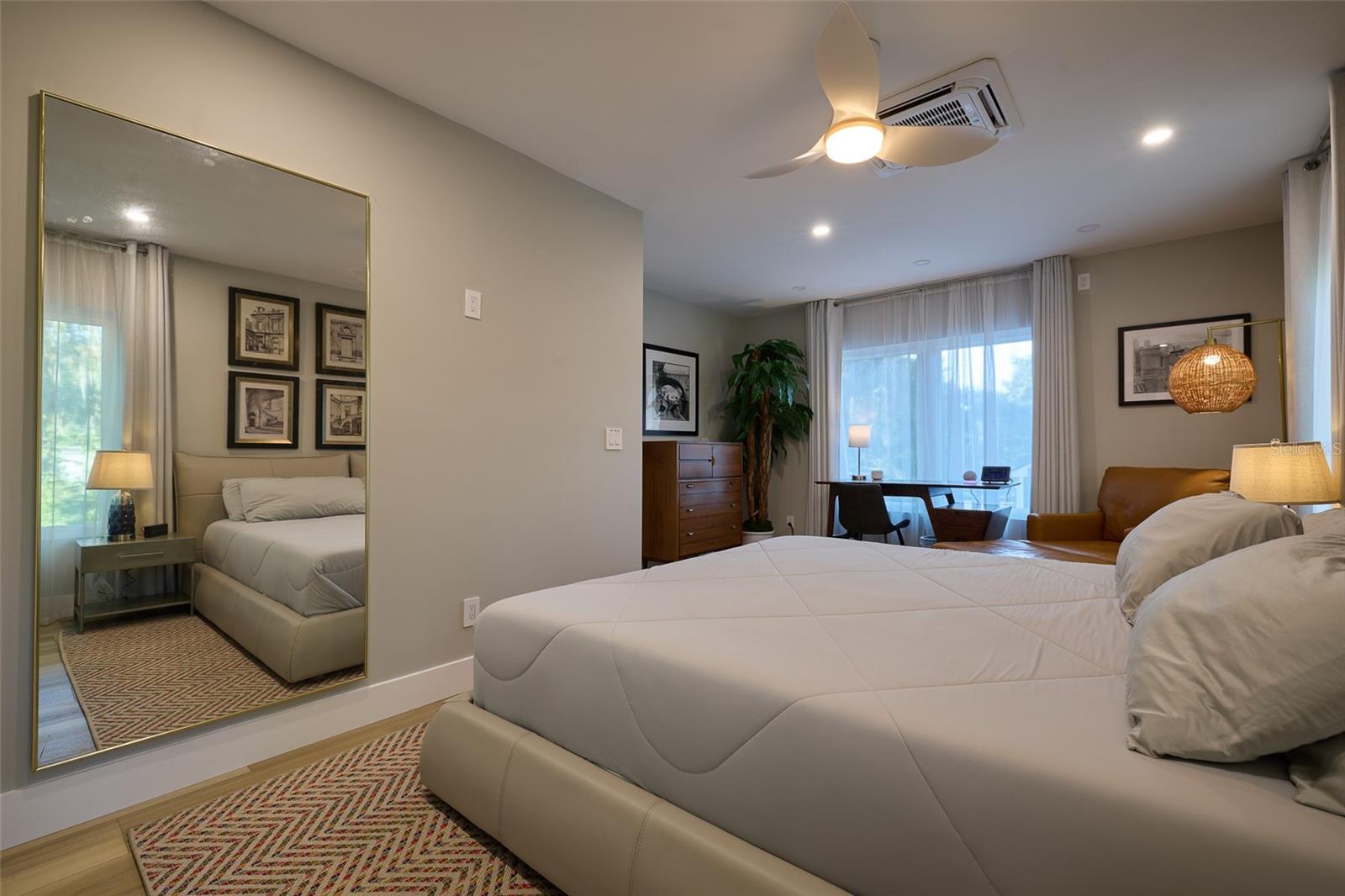 806 PALMER ST, ORLANDO, FL, 32801