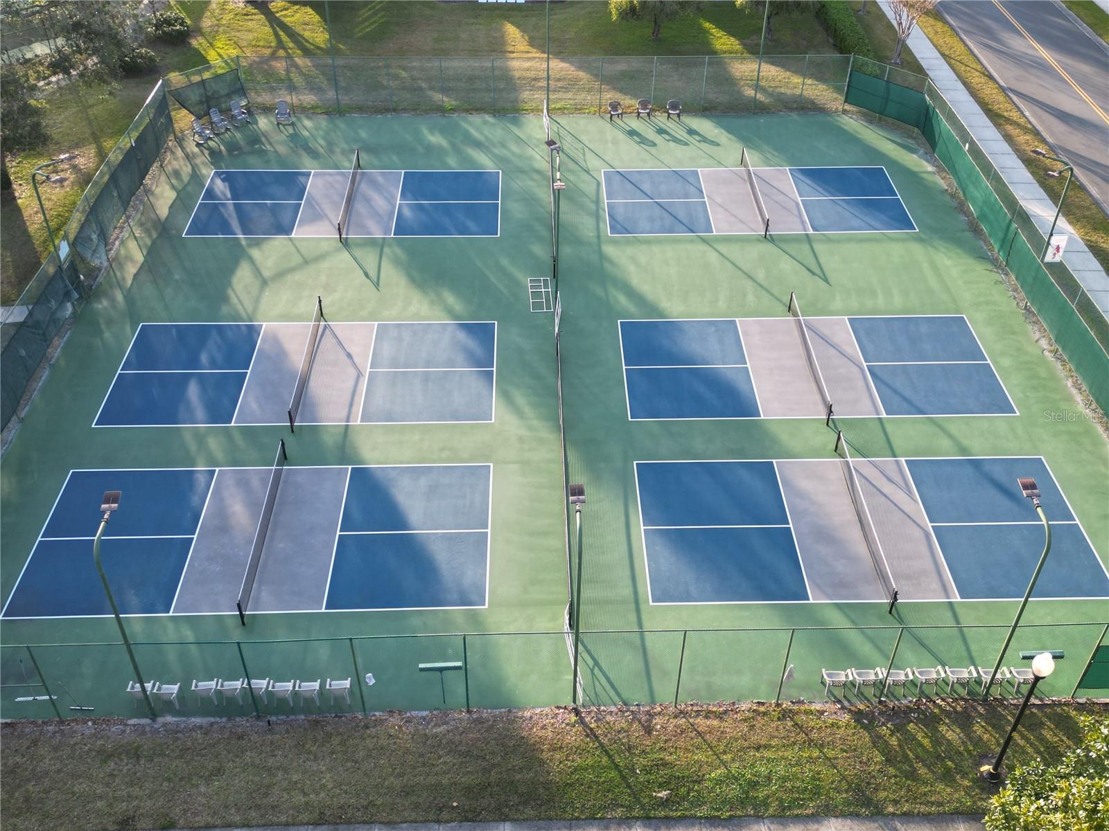 1895 COUNTRY CLUB BLVD, MOUNT DORA, FL, 32757