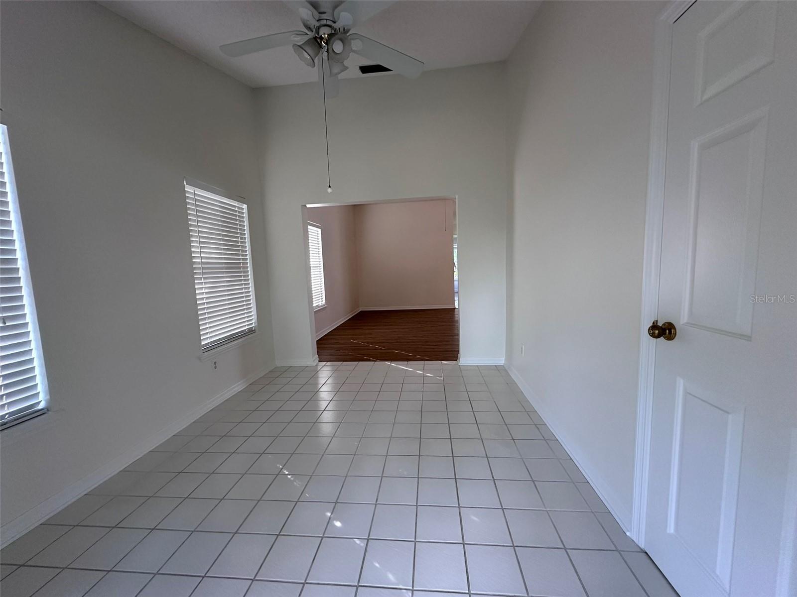1895 COUNTRY CLUB BLVD, MOUNT DORA, FL, 32757