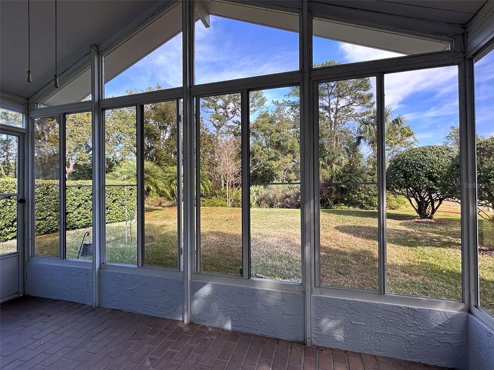 1895 COUNTRY CLUB BLVD, MOUNT DORA, FL, 32757