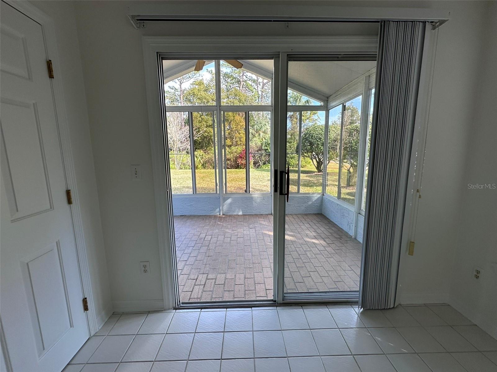 1895 COUNTRY CLUB BLVD, MOUNT DORA, FL, 32757