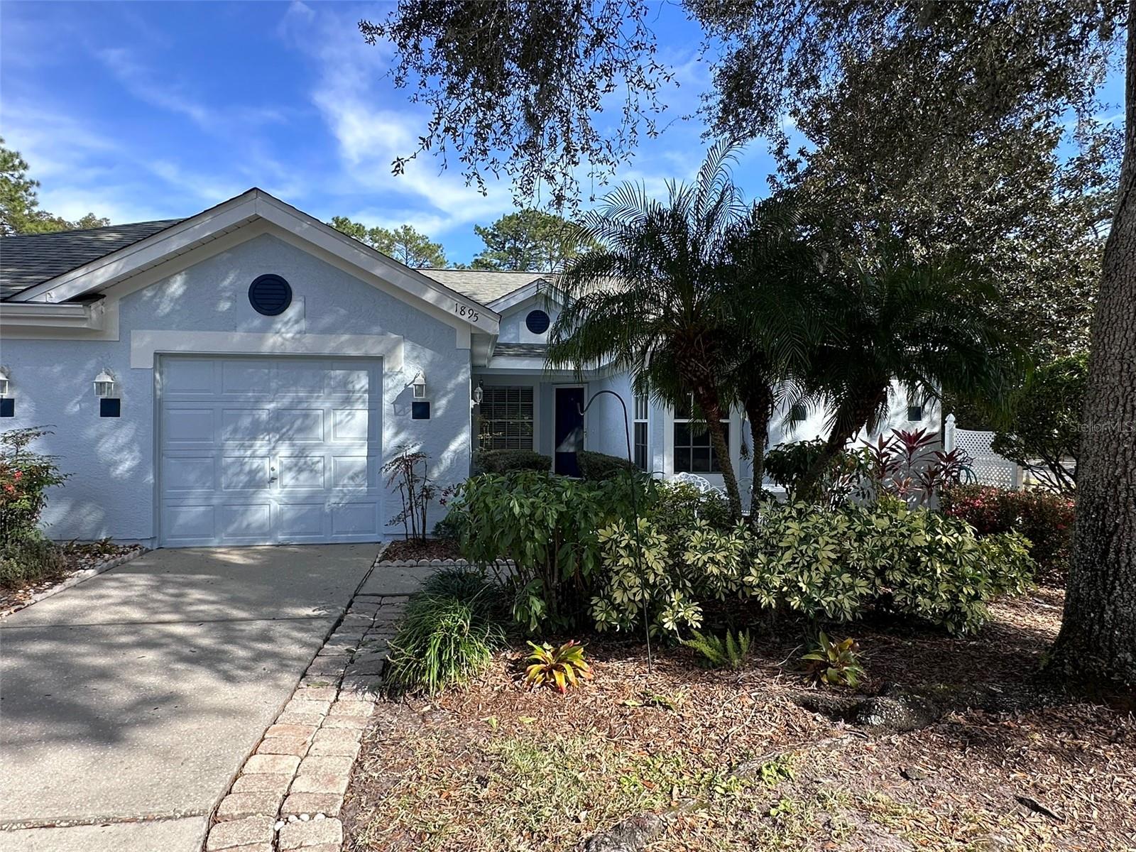 1895 COUNTRY CLUB BLVD, MOUNT DORA, FL, 32757