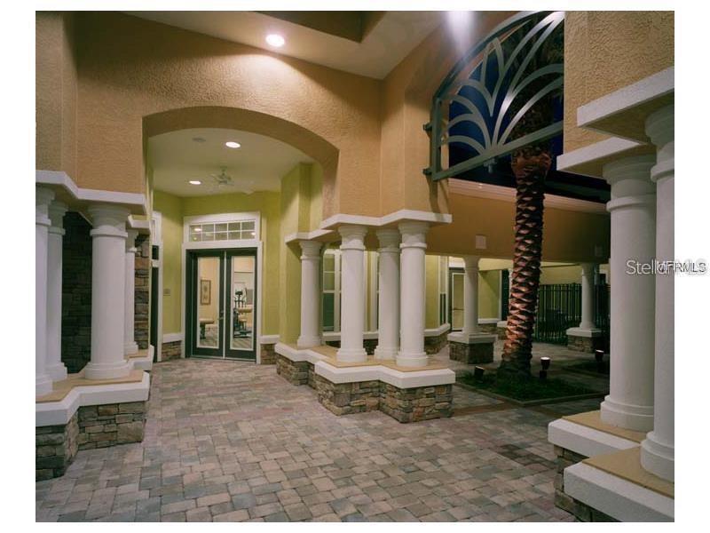 10025 COURTNEY PALMS BLVD #101, TAMPA, FL, 33619