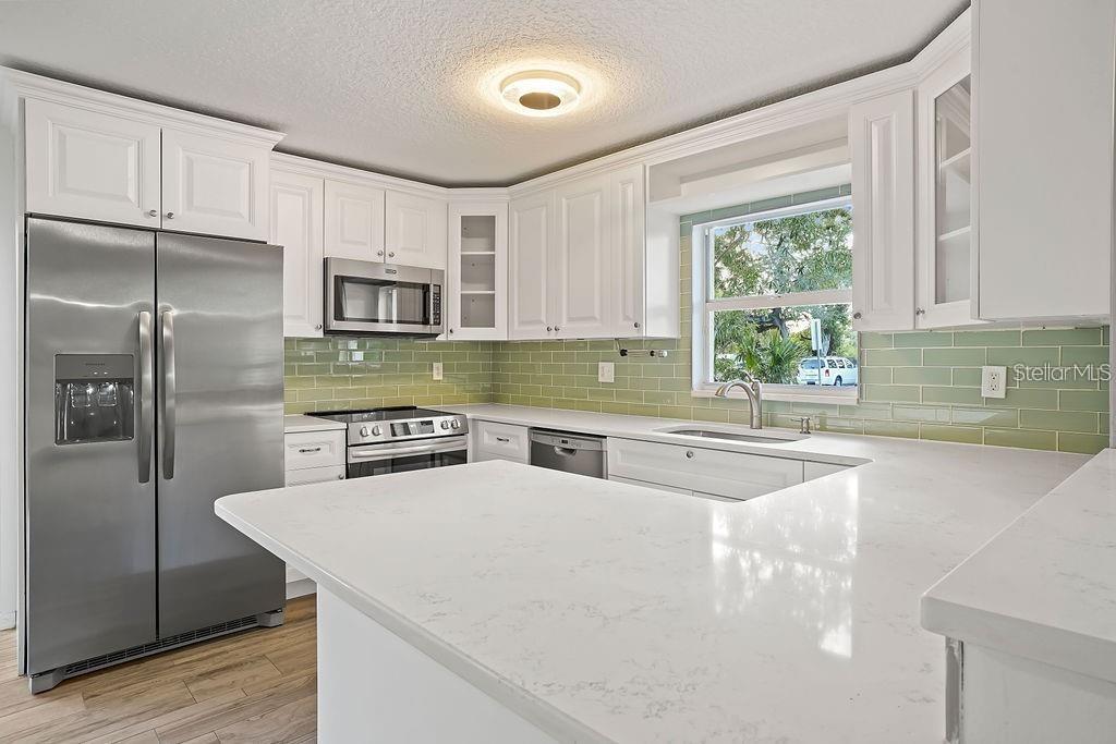 1208 TARPON AVE, SARASOTA, FL, 34237