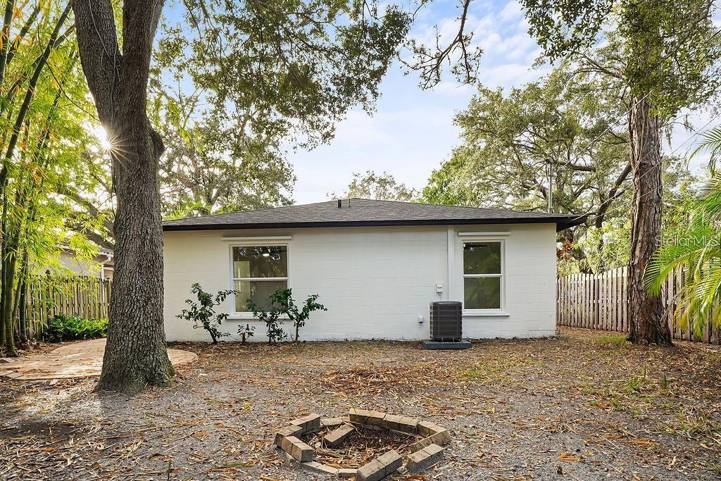 1208 TARPON AVE, SARASOTA, FL, 34237