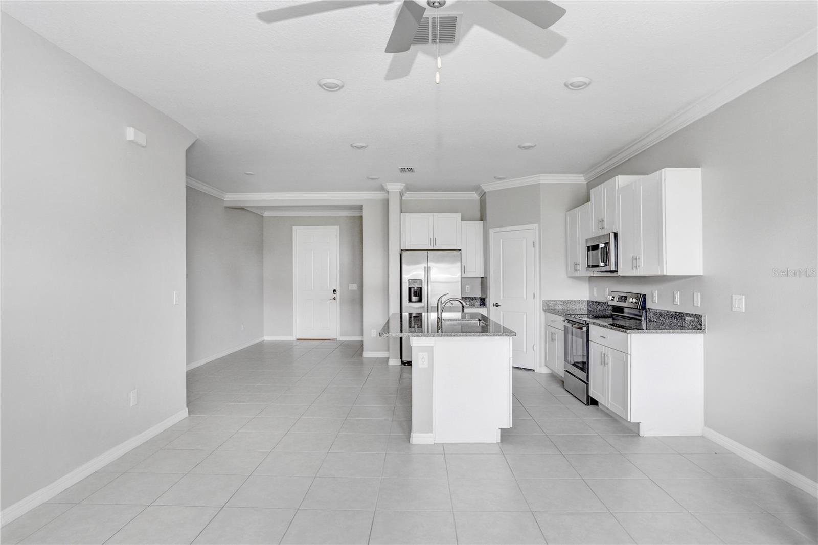 31894 BLUE PASSING LOOP, WESLEY CHAPEL, FL, 33545
