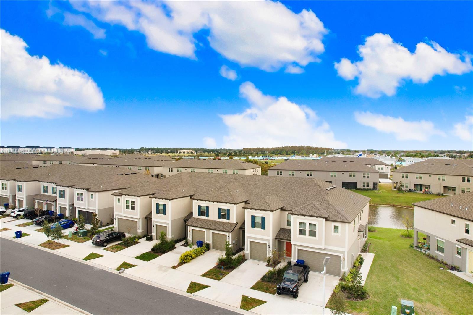 31894 BLUE PASSING LOOP, WESLEY CHAPEL, FL, 33545