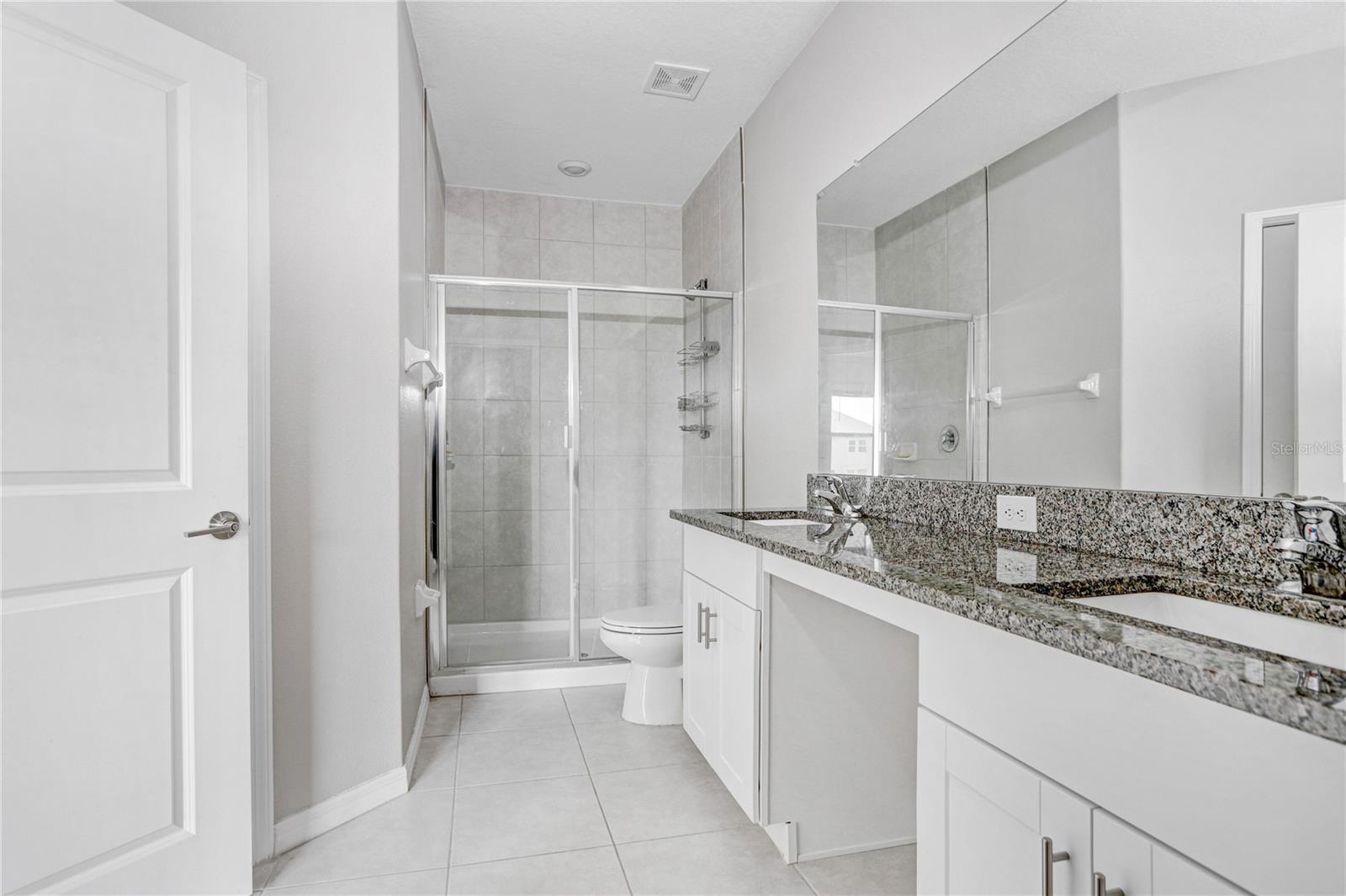 31894 BLUE PASSING LOOP, WESLEY CHAPEL, FL, 33545