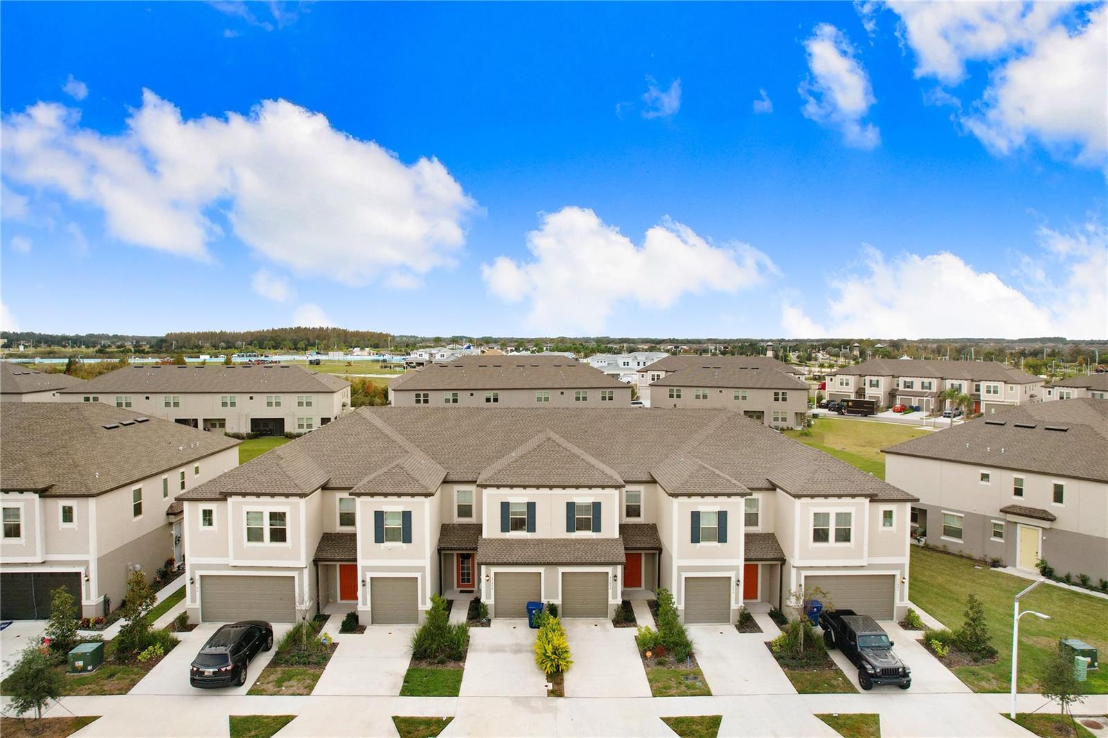 31894 BLUE PASSING LOOP, WESLEY CHAPEL, FL, 33545