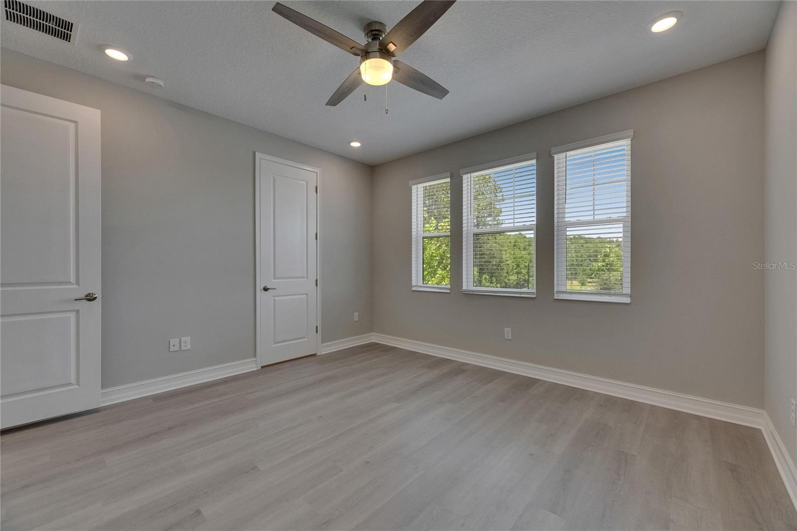 4899 ISOLA CT, WESLEY CHAPEL, FL, 33543