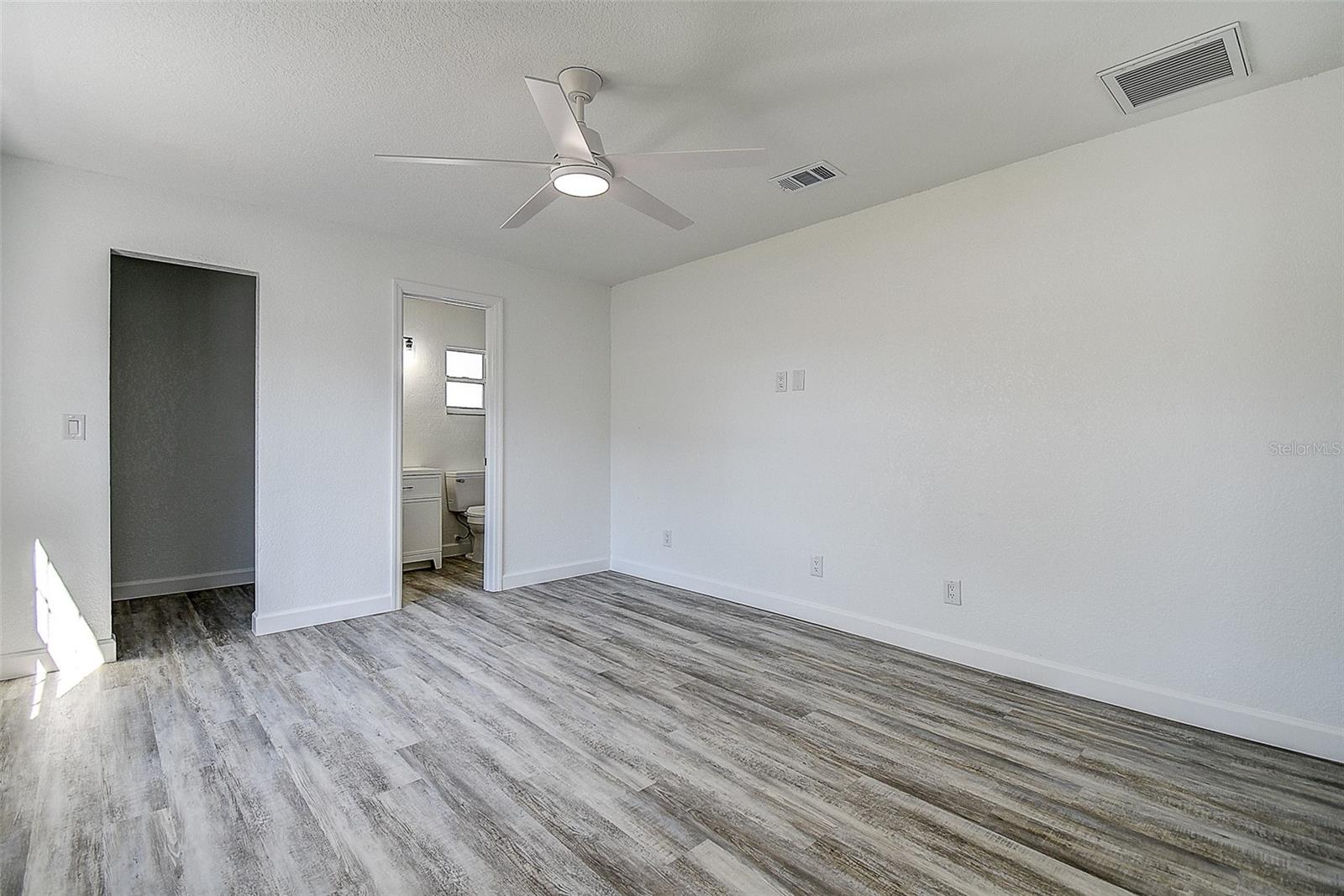 9750 68TH ST N, PINELLAS PARK, FL, 33782