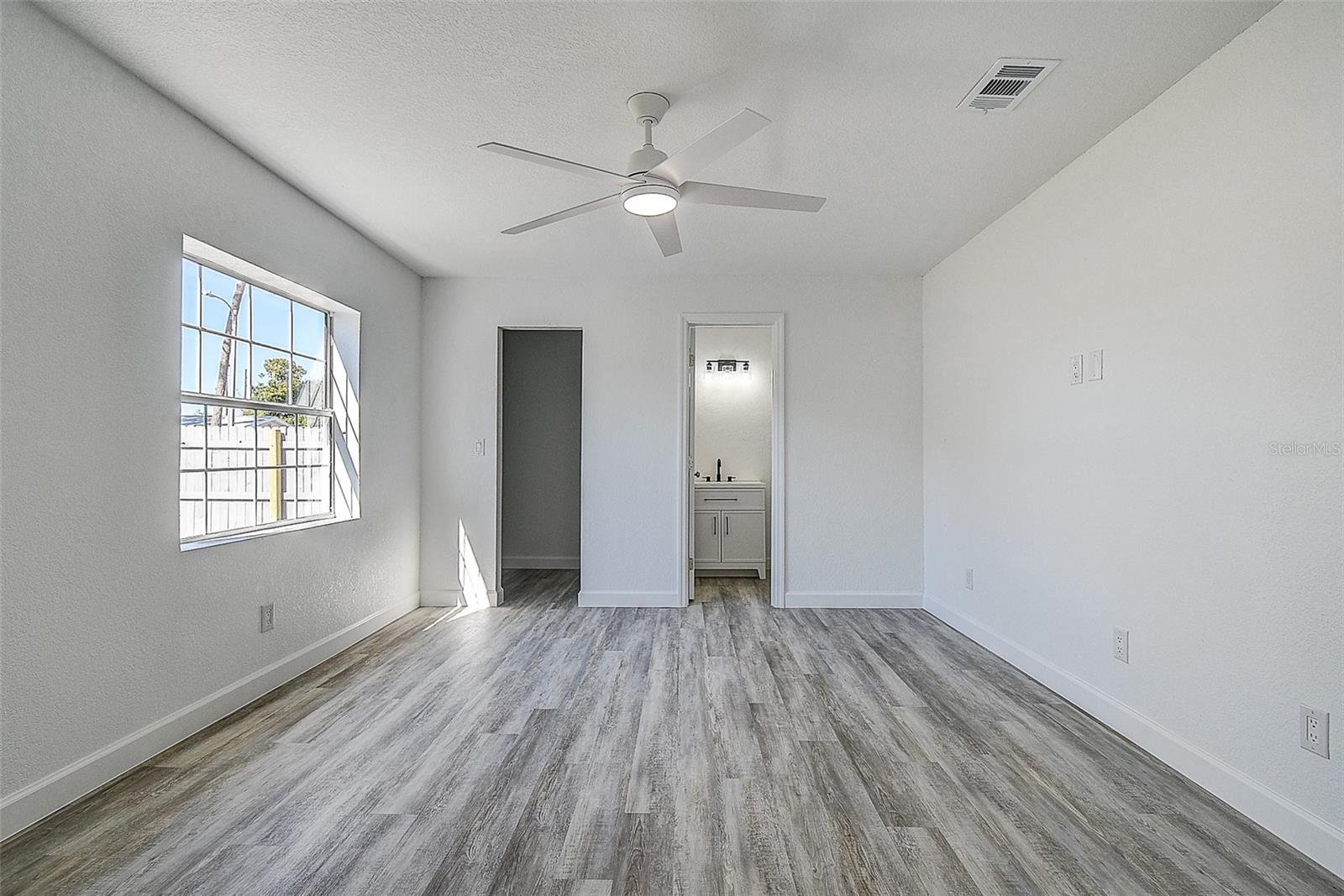 9750 68TH ST N, PINELLAS PARK, FL, 33782