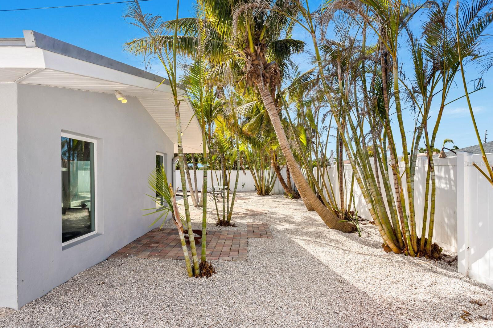 2740 E VINA DEL MAR BLVD, ST PETE BEACH, FL, 33706