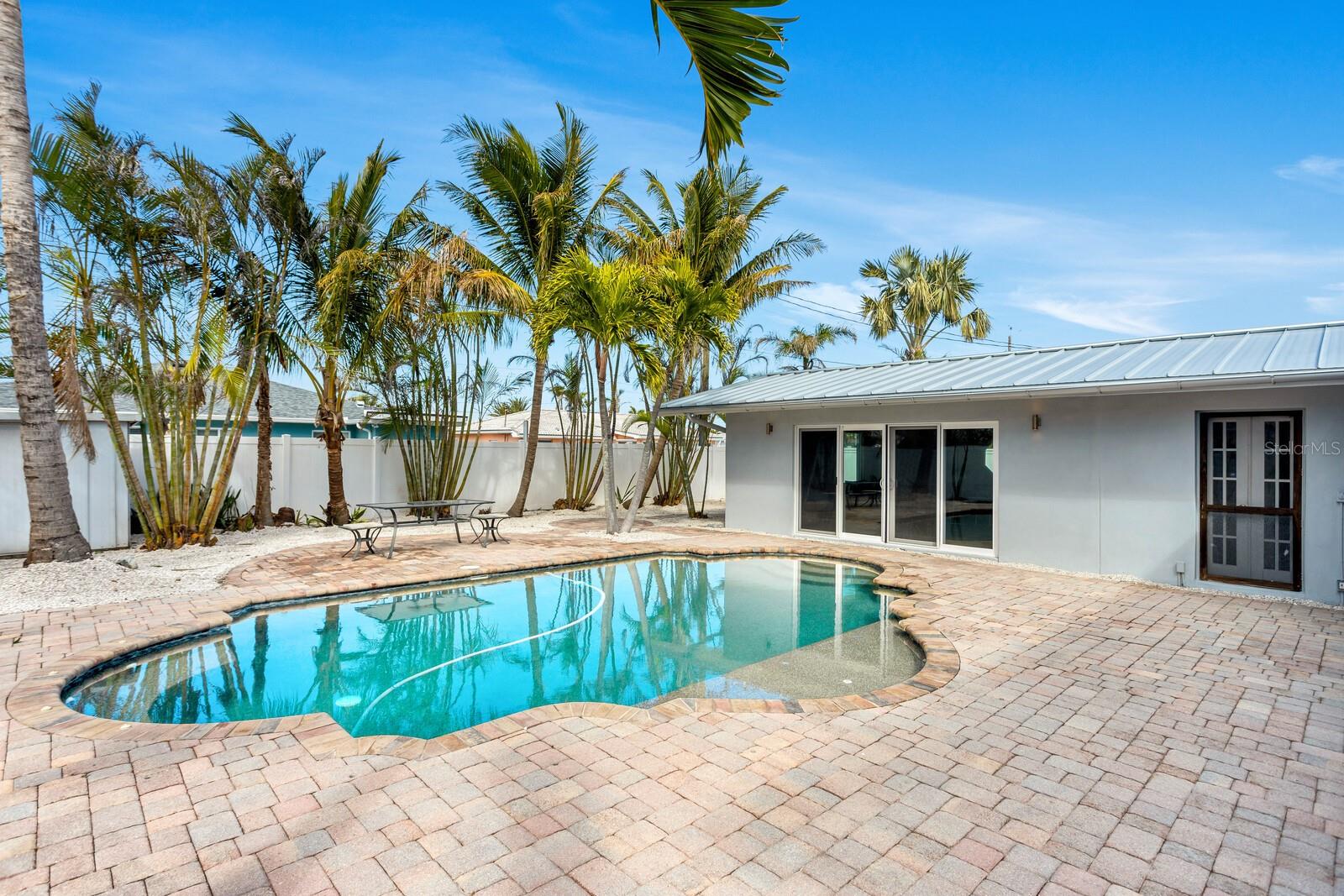 2740 E VINA DEL MAR BLVD, ST PETE BEACH, FL, 33706