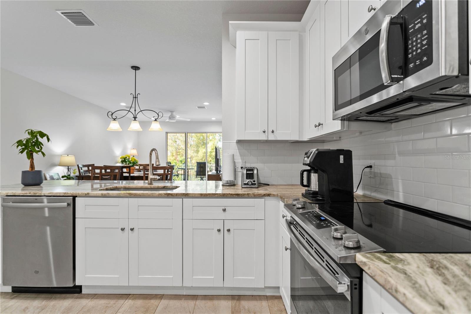 1940 LAKE RIDGE BLVD, CLEARWATER, FL, 33763