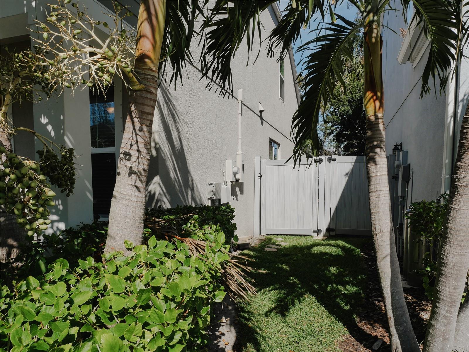 5709 CAMILA SONG LN, TAMPA, FL, 33625