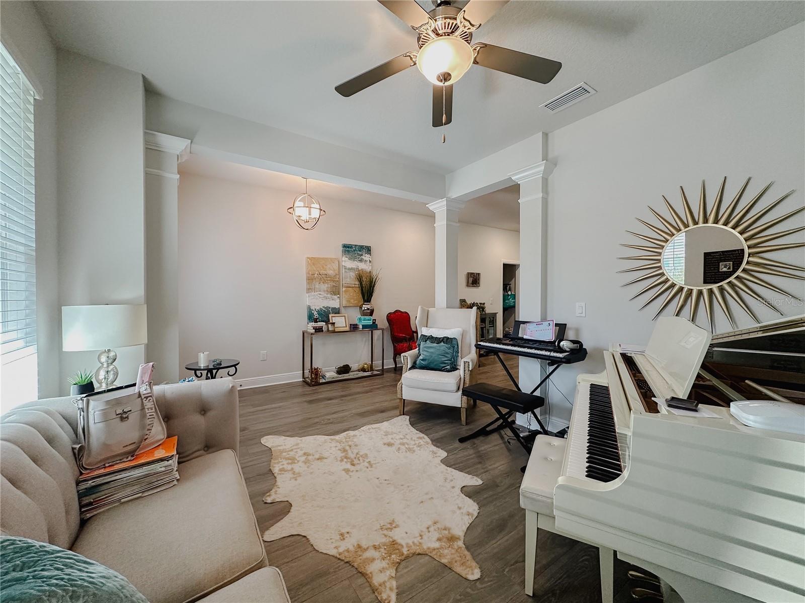 5709 CAMILA SONG LN, TAMPA, FL, 33625