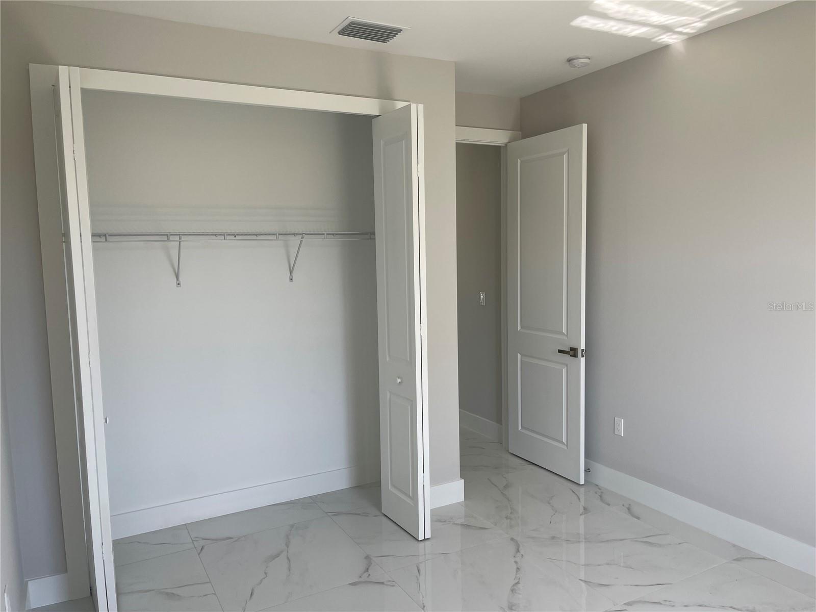 817/819 EISENHOWER BLVD, LEHIGH ACRES, FL, 33974