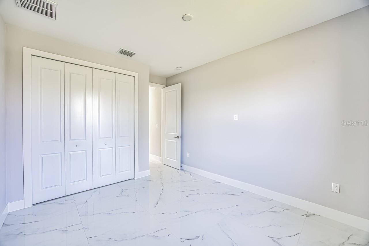 817/819 EISENHOWER BLVD, LEHIGH ACRES, FL, 33974