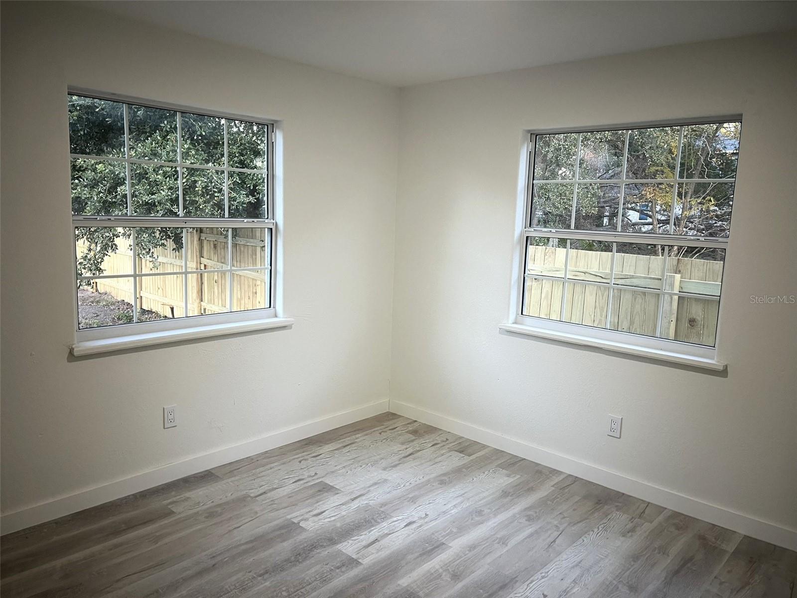2120 WAITMAN AVE, LEESBURG, FL, 34748