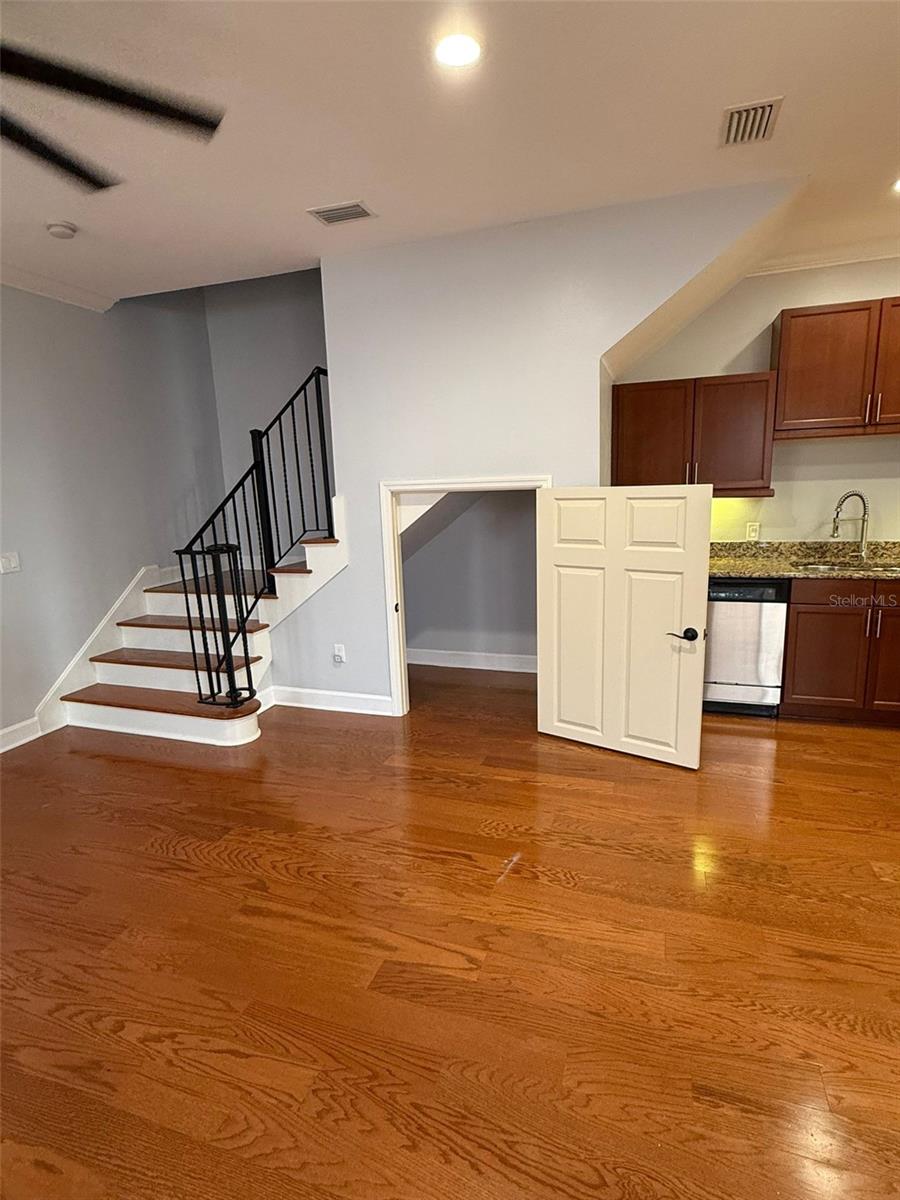 113 S PACKWOOD AVE #B, TAMPA, FL, 33606