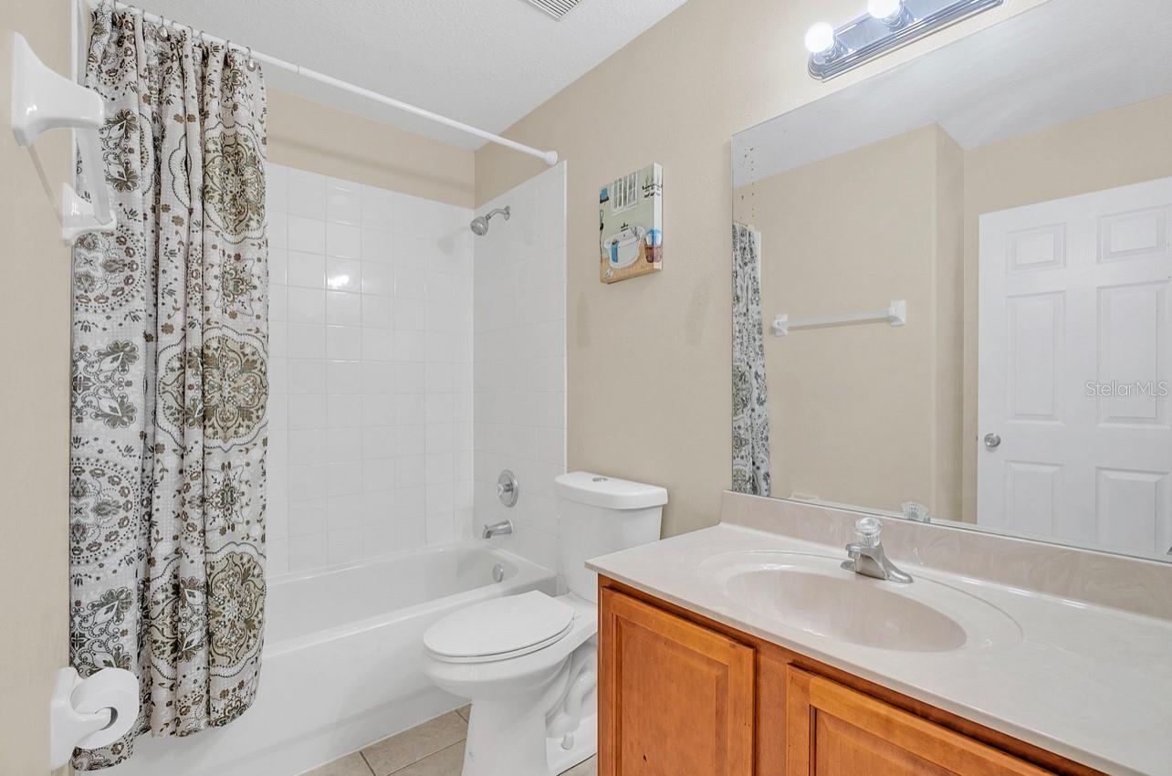 223 LARGOVISTA DR, OAKLAND, FL, 34787