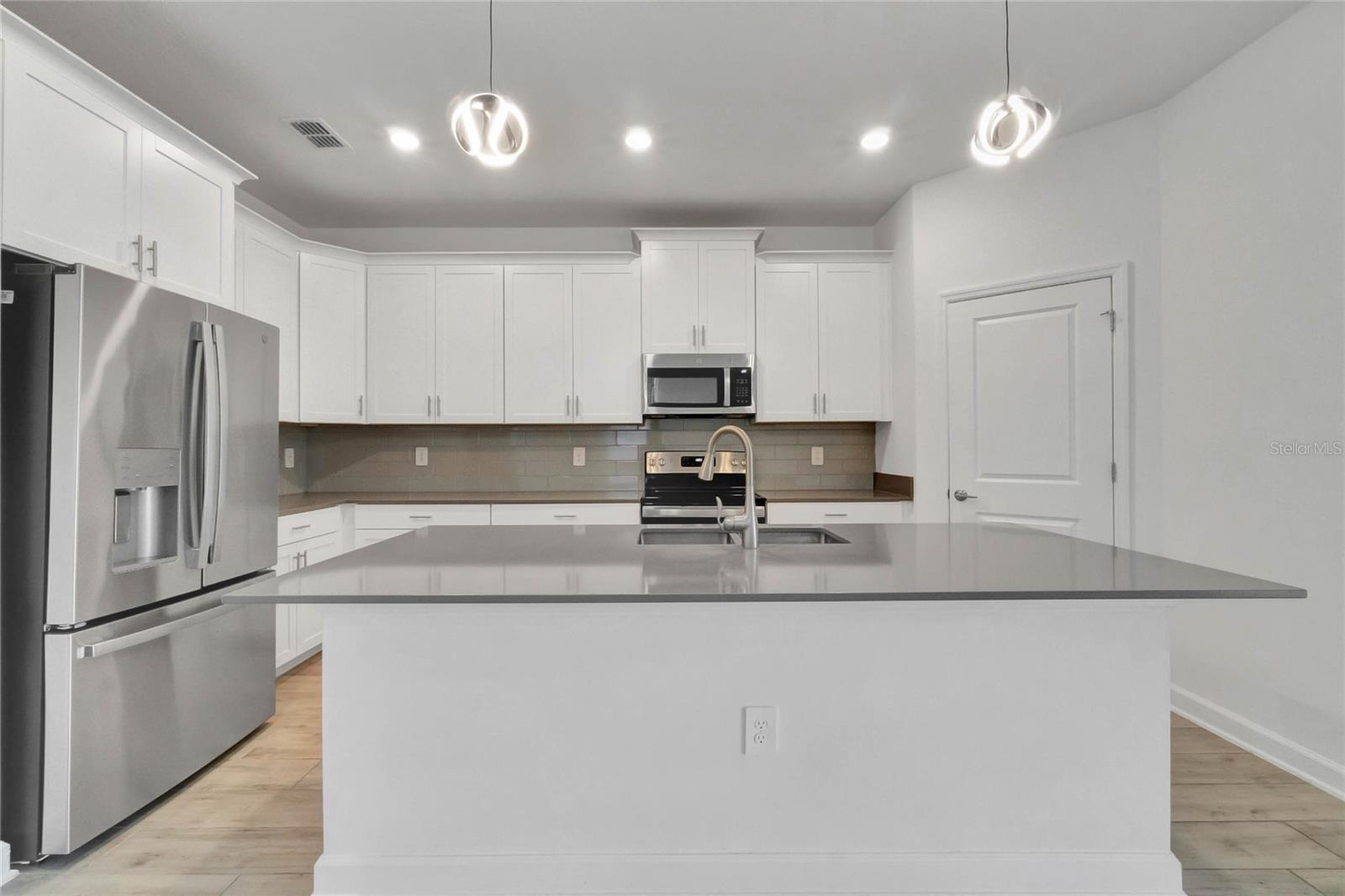 3023 CAMDEN WAY, DAVENPORT, FL, 33837