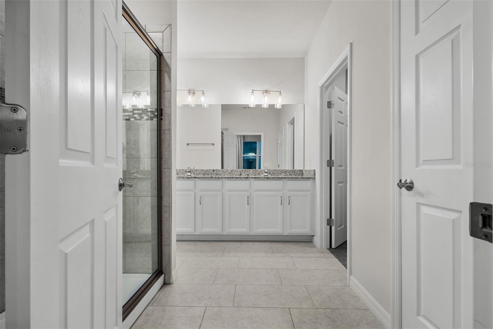 2523 AVALON PARK BLVD, TAVARES, FL, 32778