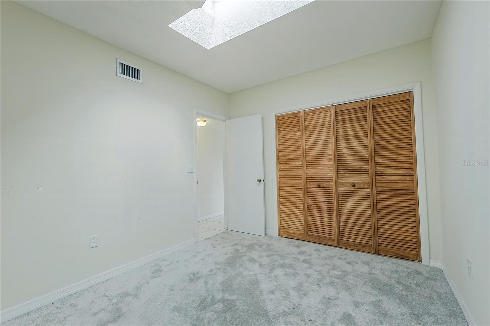 2721 MALL DR #B, SARASOTA, FL, 34231