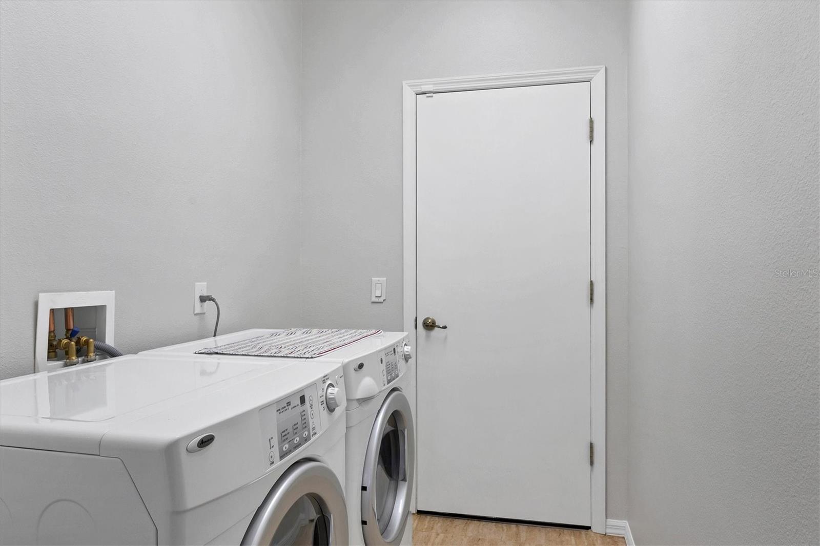 8937 OLDE HICKORY AVE, SARASOTA, FL, 34238