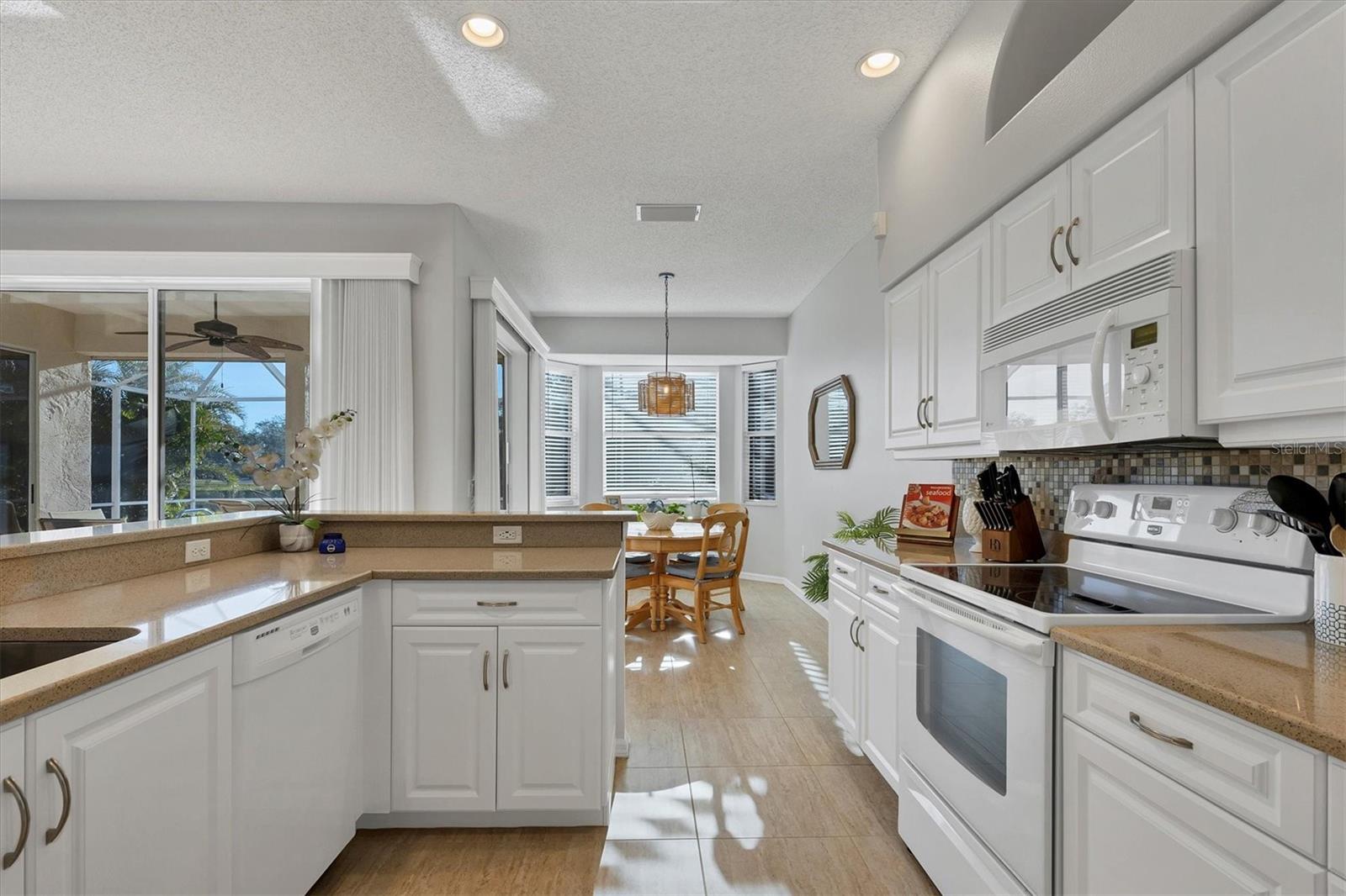 8937 OLDE HICKORY AVE, SARASOTA, FL, 34238