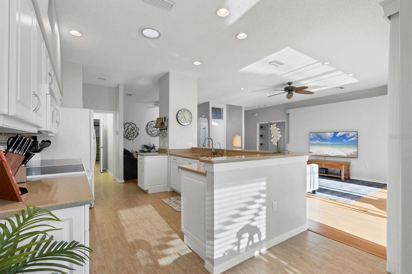 8937 OLDE HICKORY AVE, SARASOTA, FL, 34238