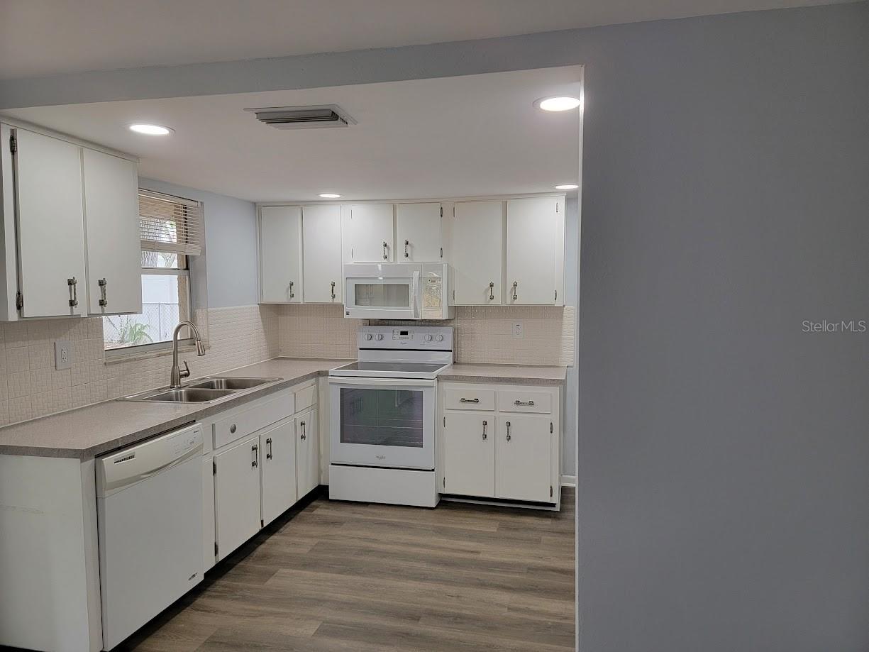 7226 MAGNOLIA VALLEY DR, NEW PORT RICHEY, FL, 34653