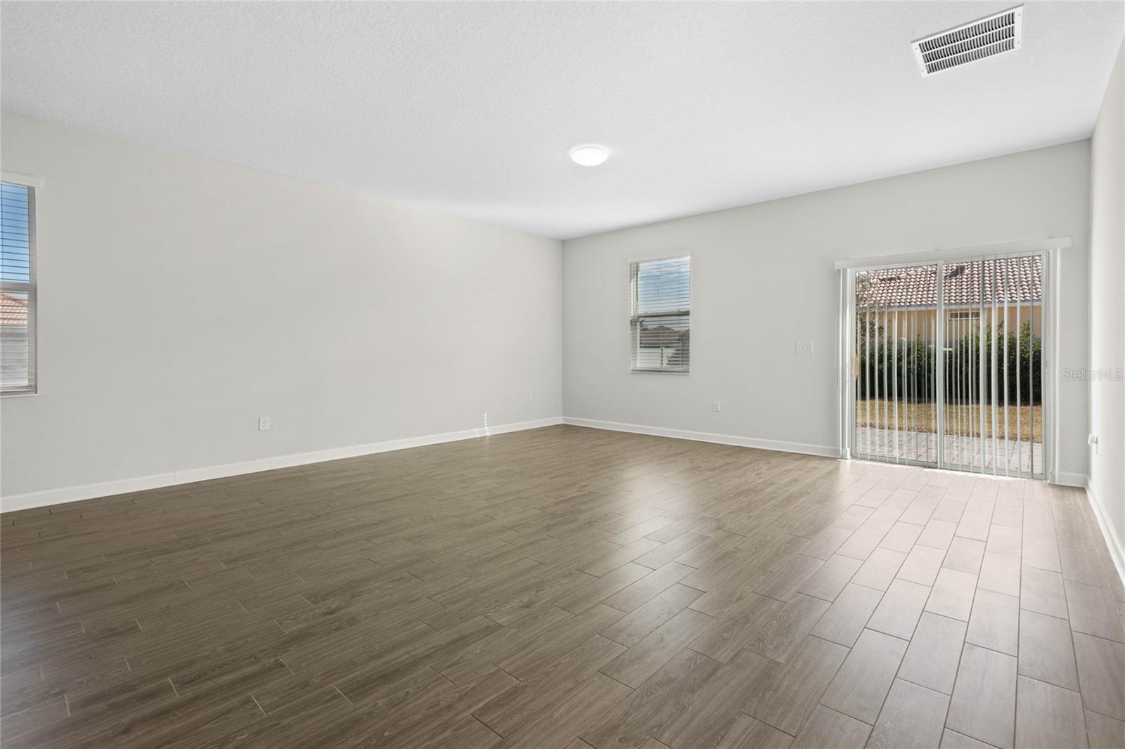 1504 OAK MARSH LOOP, DAVENPORT, FL, 33837