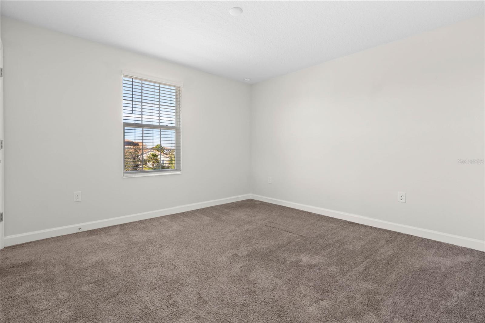 1504 OAK MARSH LOOP, DAVENPORT, FL, 33837