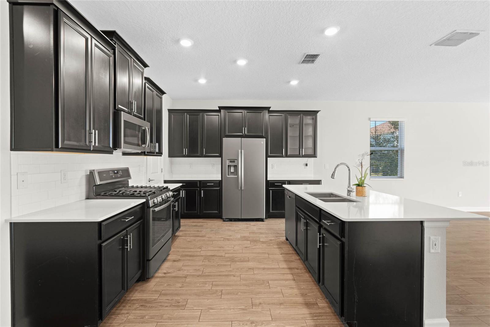 1504 OAK MARSH LOOP, DAVENPORT, FL, 33837