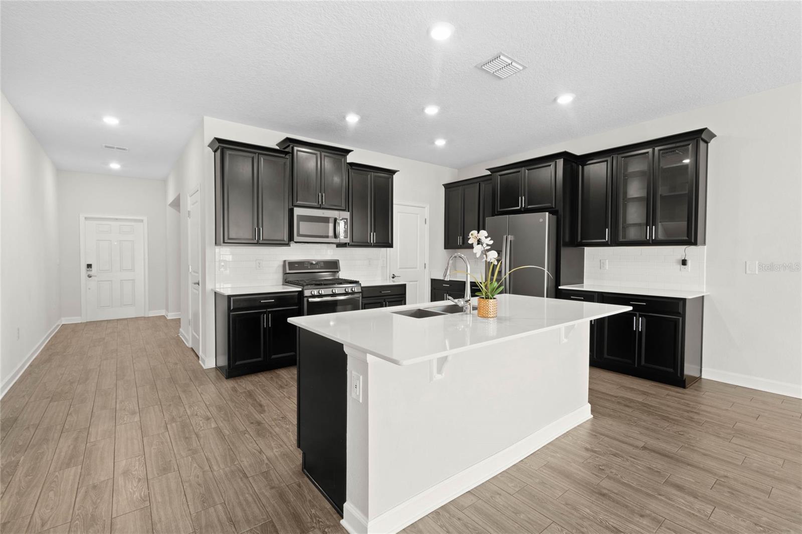 1504 OAK MARSH LOOP, DAVENPORT, FL, 33837