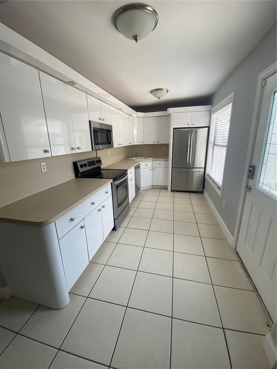 3008 W MAIN ST, TAMPA, FL, 33607