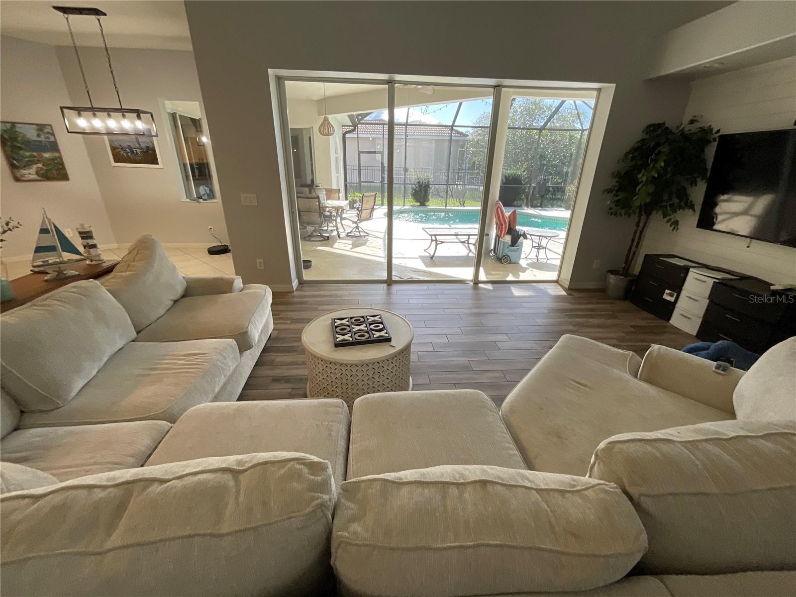 240 DOVE TRL, BRADENTON, FL, 34212