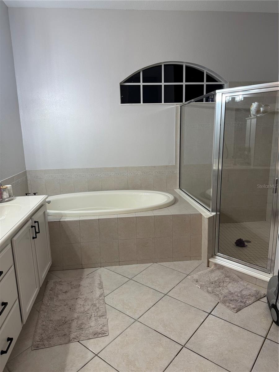 240 DOVE TRL, BRADENTON, FL, 34212