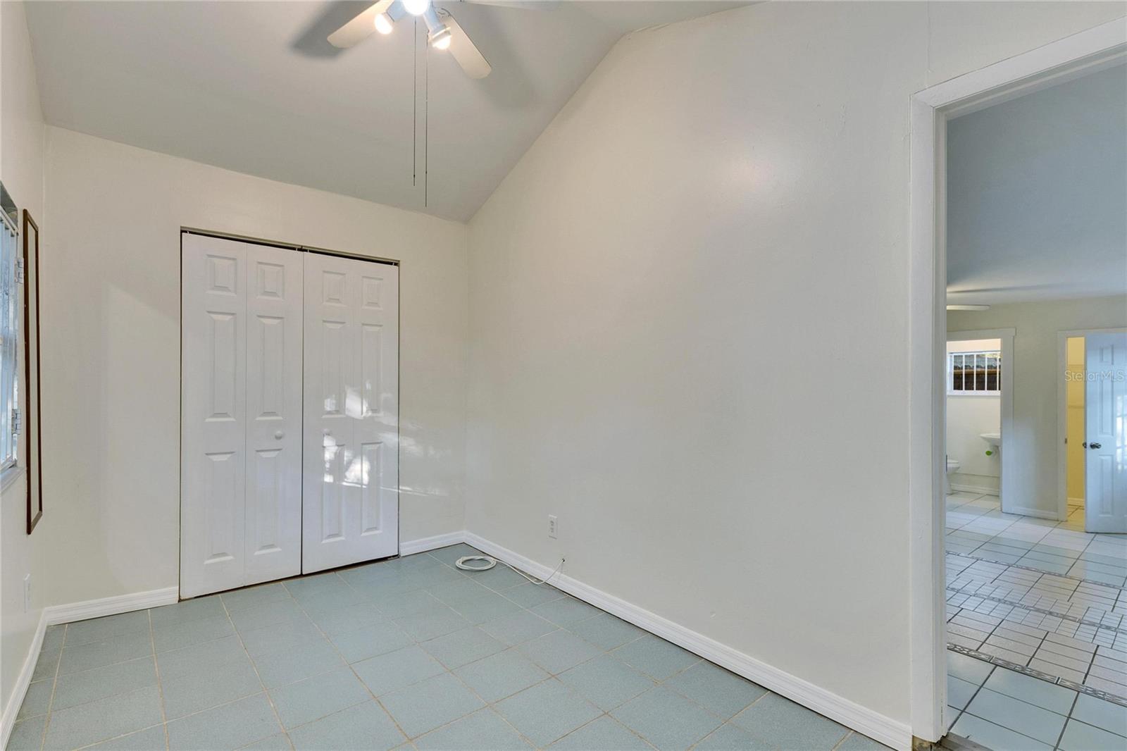 1304 E 32ND AVE, TAMPA, FL, 33603