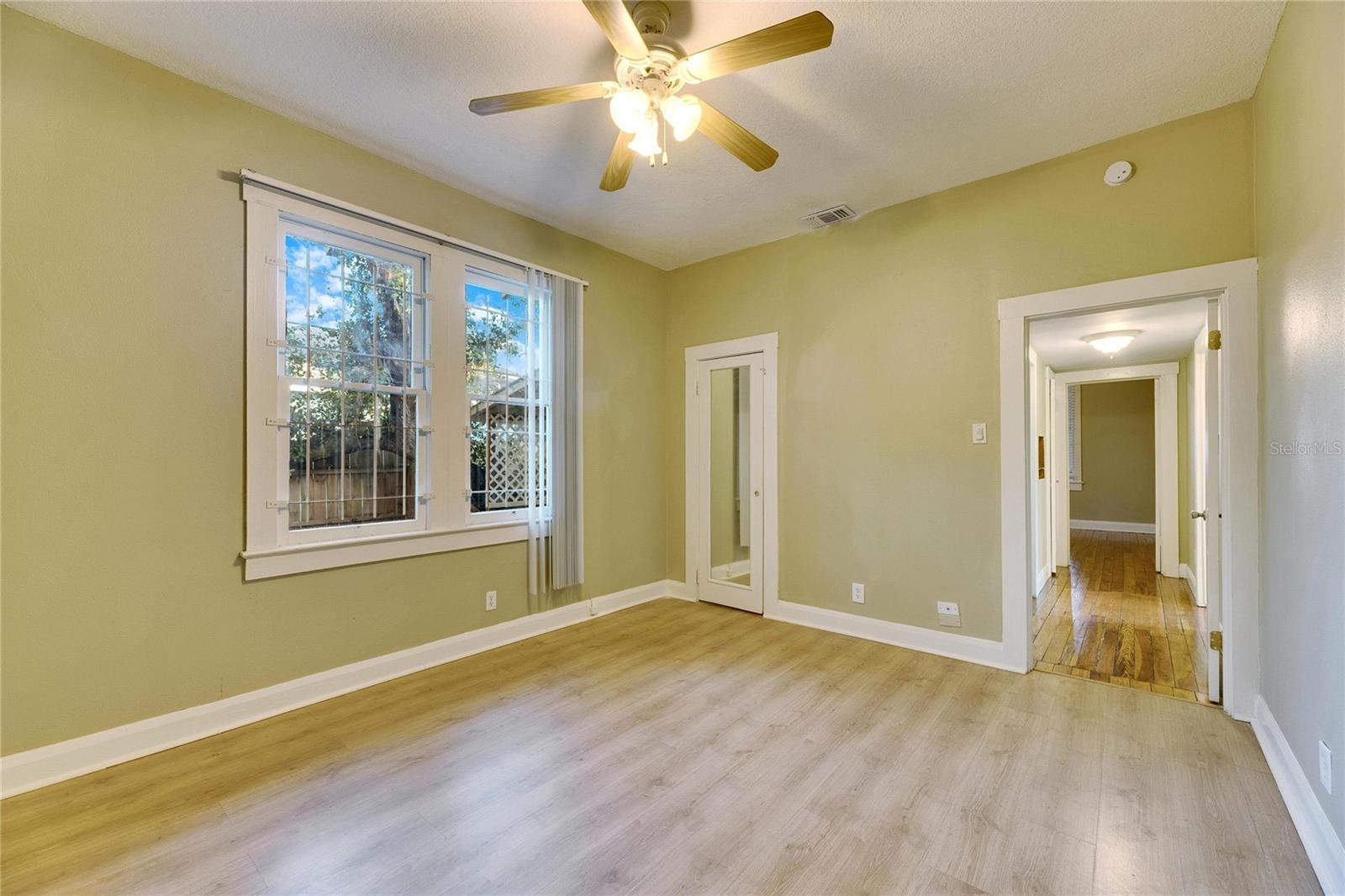 1304 E 32ND AVE, TAMPA, FL, 33603