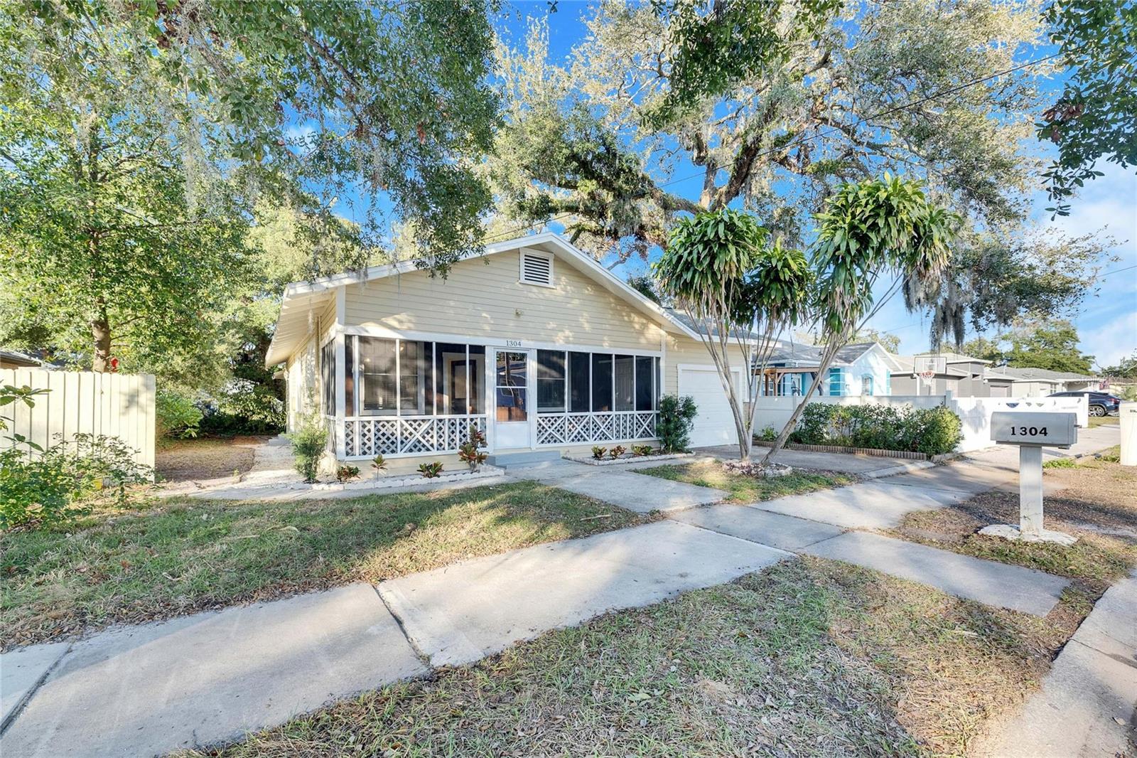 1304 E 32ND AVE, TAMPA, FL, 33603